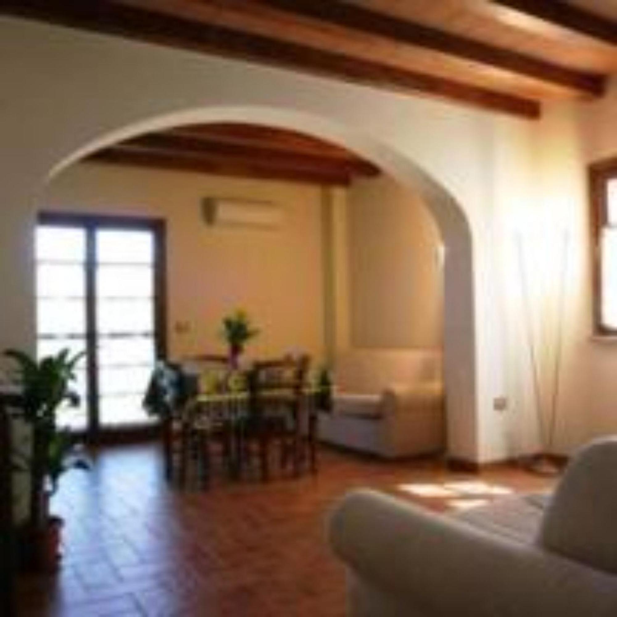 מונטופולי אין ואל ד'ארנו La Bettola Tavern Rooms Restaurant מראה חיצוני תמונה
